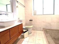 The Lakeshore (D22), Condominium #481689221